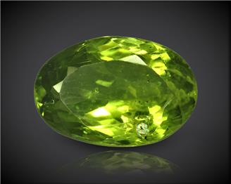 Natural Peridot Certified 6.57 CTS. ( 9117 )
